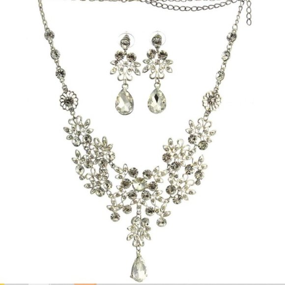 Jewelry - Large Teardrop Rhinestone Crystal Statement Necklace & Earrings